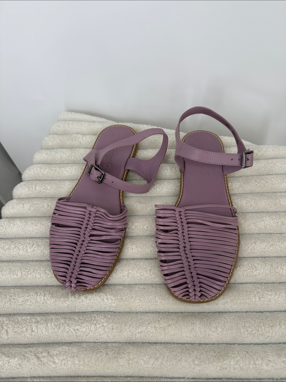 Free People “Frankie” lilac fisherman flats size 9.5